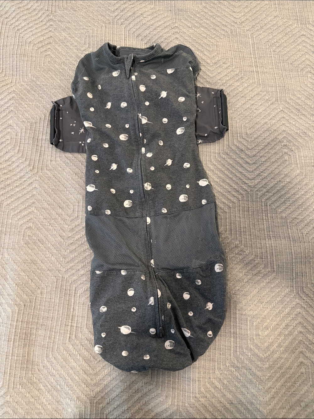 Snoo Sack size L Dark Gray Space-Themed Sleep Sack with White Planet Motif